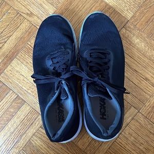Hokas Cavu 2 black running sneakers, size 8.5